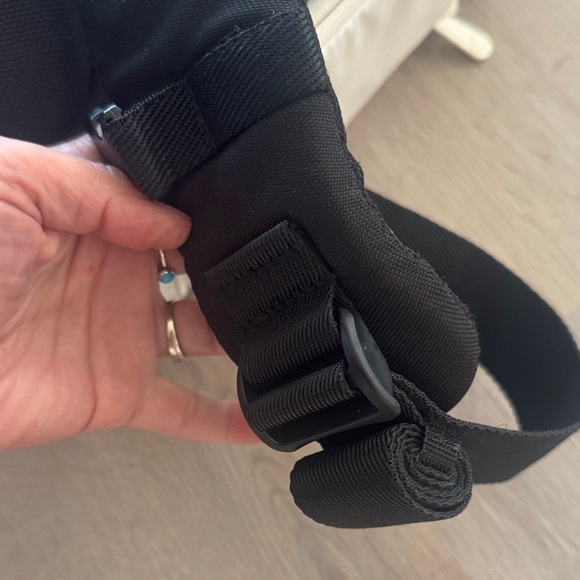 Compact White Camera Sling Bag - Picture 7 of 17